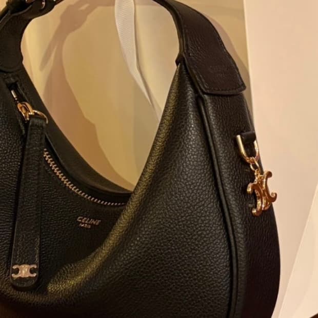 셀린느 트리옹프 키링