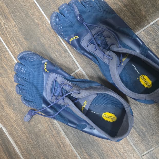 비브람 파이브핑거스 남성 네이비 운동화