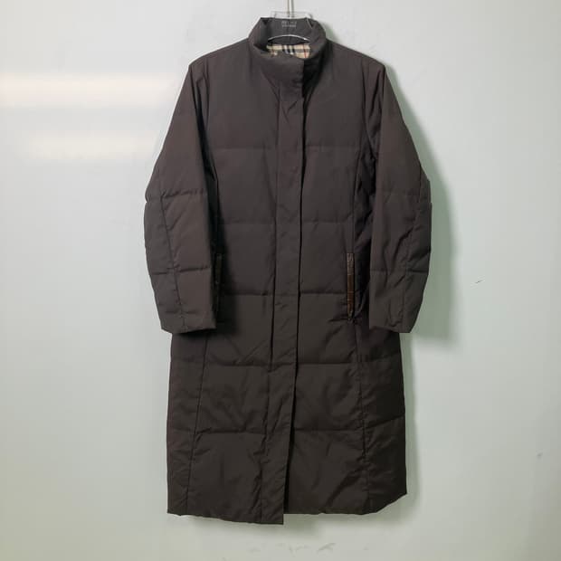 버버리 브라운 퀄팅 롱 다운 패딩 코트