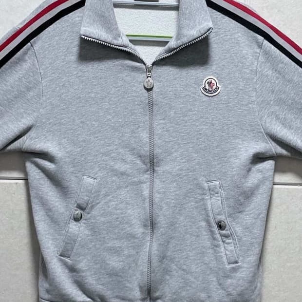 급처) 정품 몽클레어 트랙집업