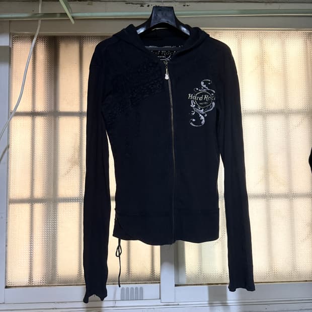 하드락호텔 아일렛 레이스 패치워크 후드집업