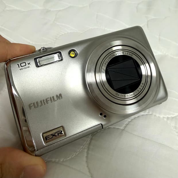 후지필름 파인픽스 f70exr