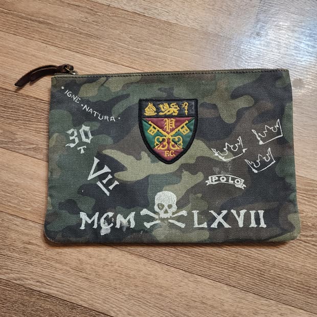 폴로 랄프로렌 그래픽 카무플라쥬 캔버스 클러치