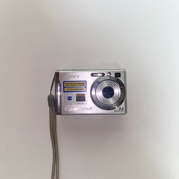 소니 사이버샷 DSC-W80 디카