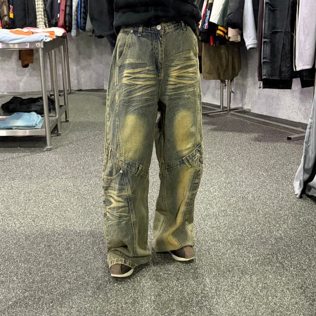 트릴리온 디테일 주름 워싱 데님팬츠 B3936