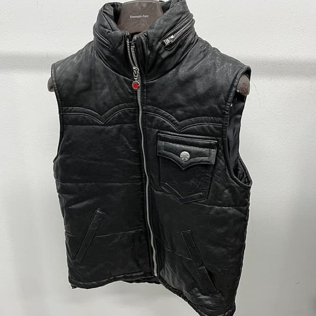 트루릴리젼 양가죽 패딩 조끼 블랙