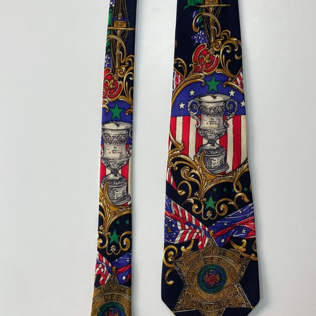 잔프랑코페레 넥타이