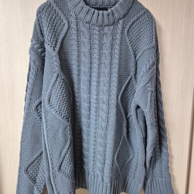 포커페이스 케이블니트 꽈배기니트 46 스웨터