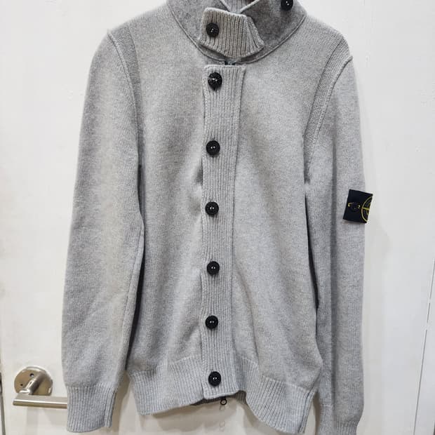 스톤아일랜드 와펜 하이넥 니트 버튼 가디건 M 그레이