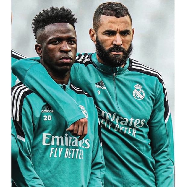 아디다스 레알 마드리드 21/22 집업 트레이닝 탑