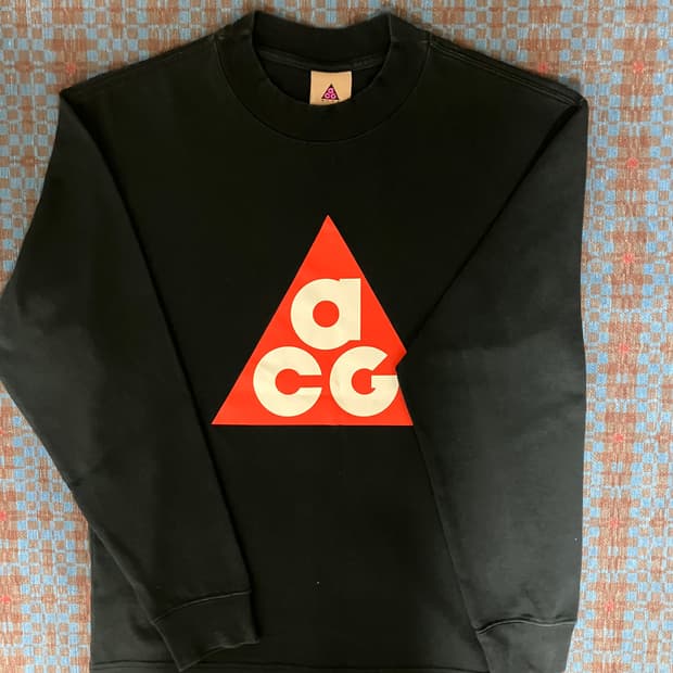 nike acg long sleeve t-shirt