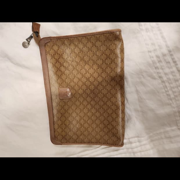 셀린느 마카담 클러치