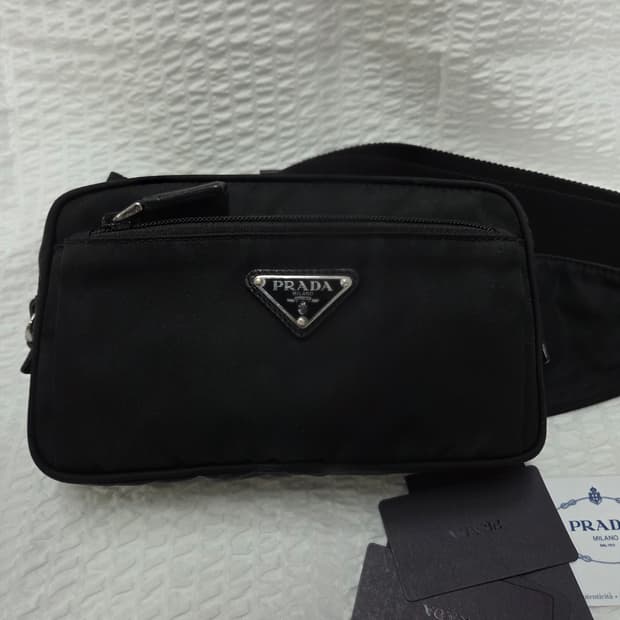 프라다 힙색