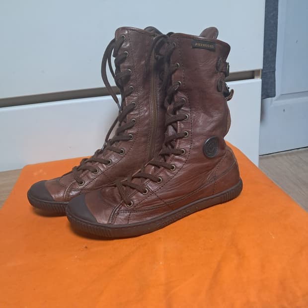 파토갸스 Pataugas 가죽 하이탑 스니커즈 부츠 240(거의새제품