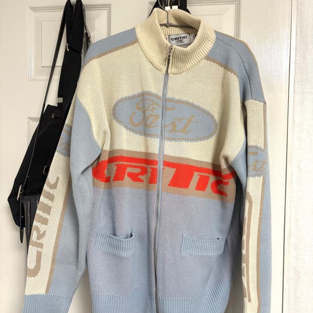 Critic 크리틱 니트 집업