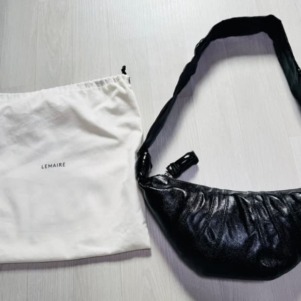 르메르 크루아상백 코티드블랙 스몰