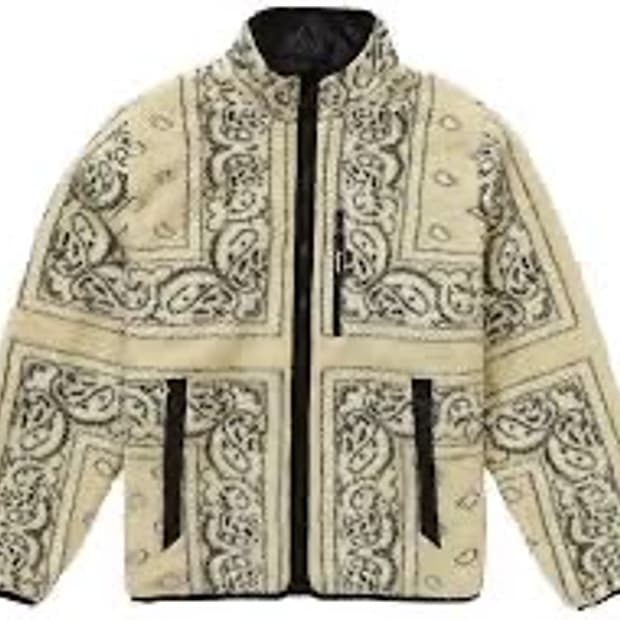 슈프림 19fw 반다나 리버시블 후리스 네추럴