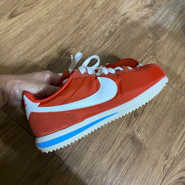 나이키 코르테즈 오렌지 230mm(새상품)