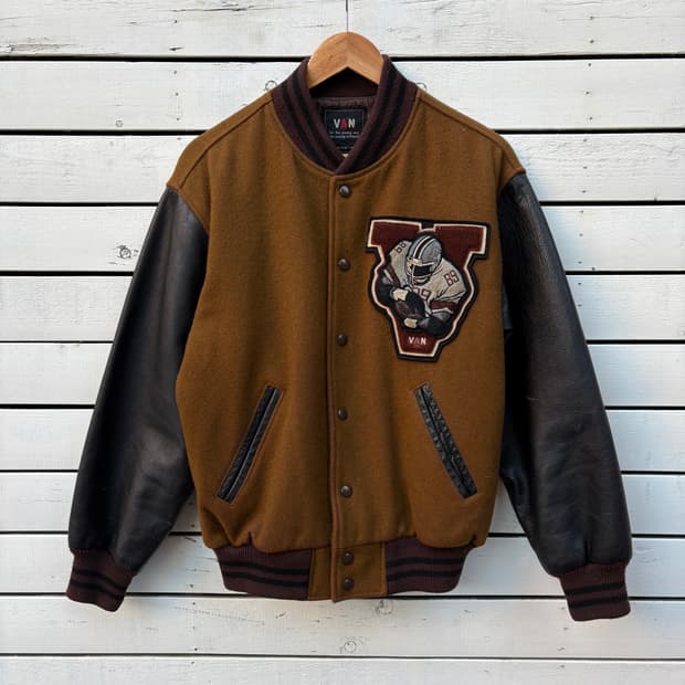 Van Jac 반작 바시티 자켓