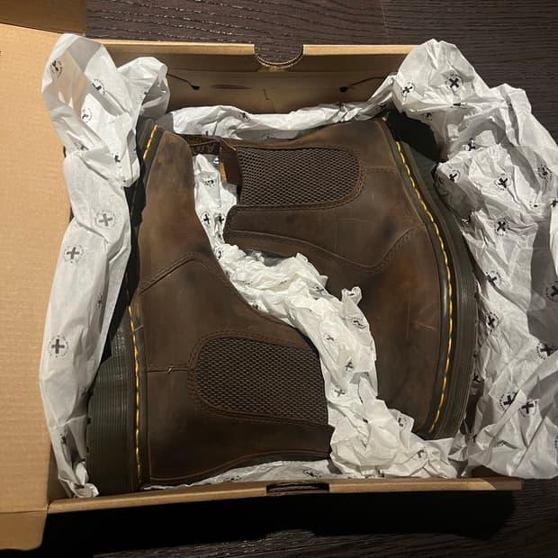 닥터마틴 2976 240사이즈