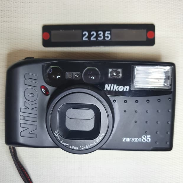 니콘 TW 줌 85 필름카메라