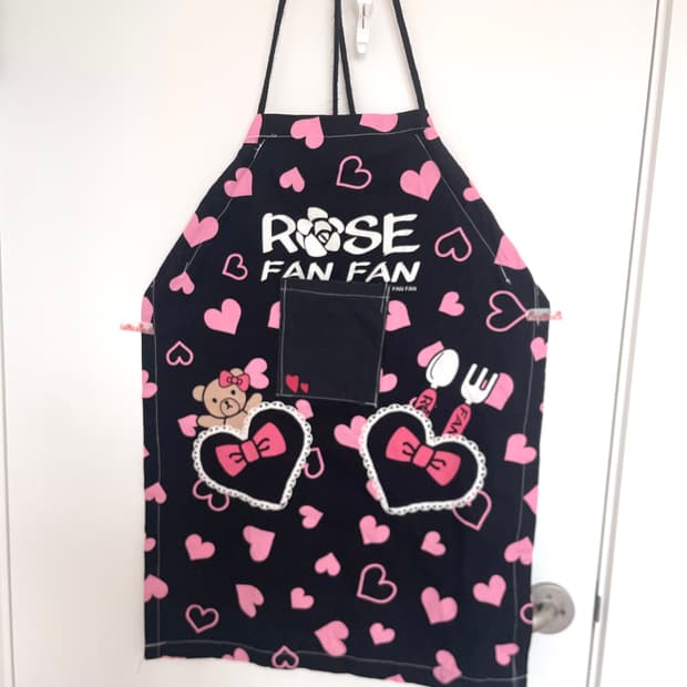 로즈판판 Rose Fan Fan 앞치마