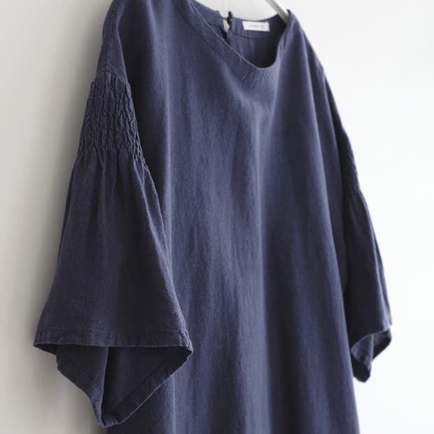 CLOUDNINE 네이비 플레어 소매 원피스