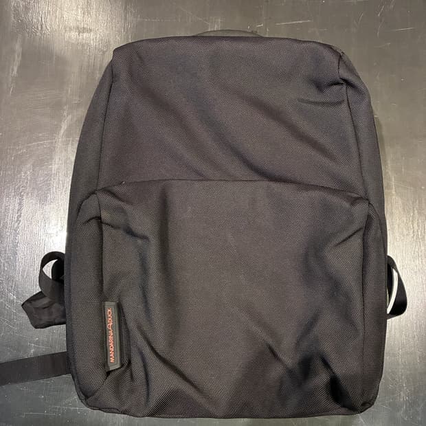 만다리나 덕 백팩 블랙