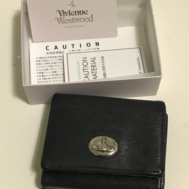 비비안 웨스트우드 반지갑