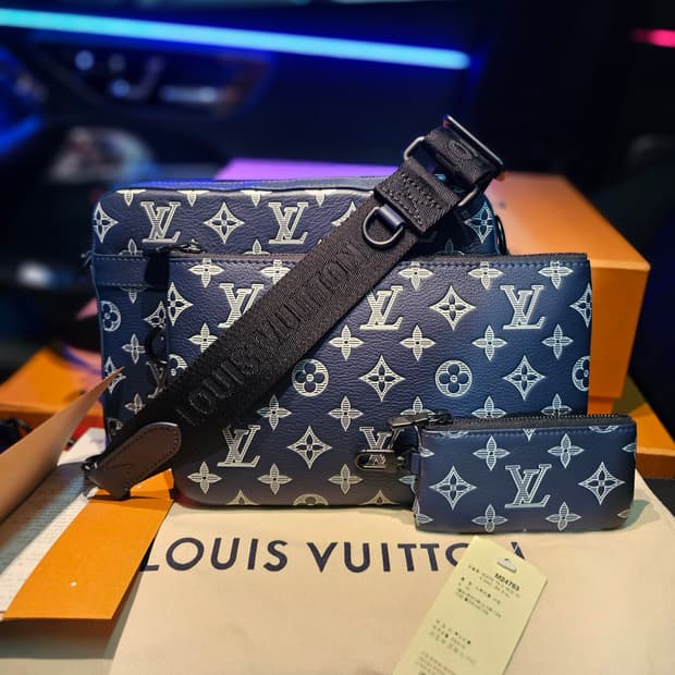 루이비통 올레더 트리오 메신저 크로스백 다크네이비 (새상품)