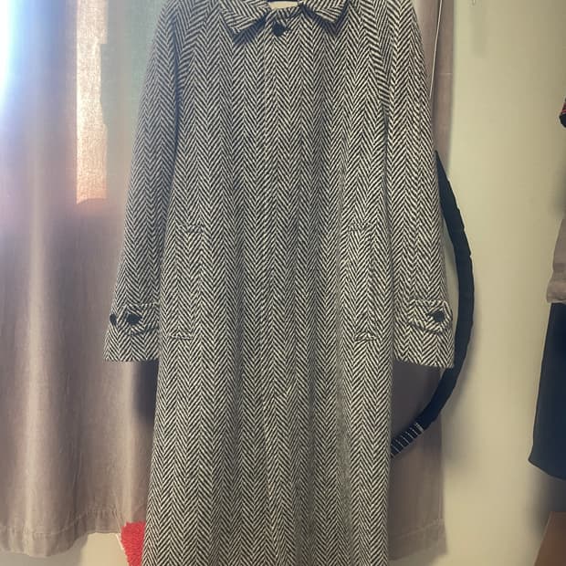 크리설리스 헤링본 코트