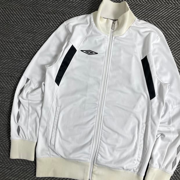 엄브로 사이드 로고 올드스쿨 하이넥 트랙탑 져지y 2990