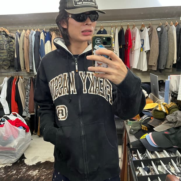 FREAKY MASSIVE HOOD ZIP-UP (XL)