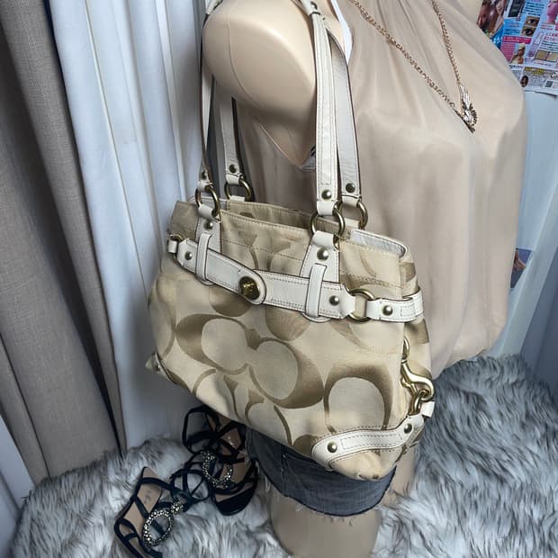Coach 코치 베이지 화이트 숄더백