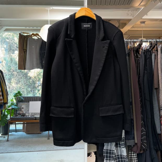 Zucca 스웻 피크드 자켓 