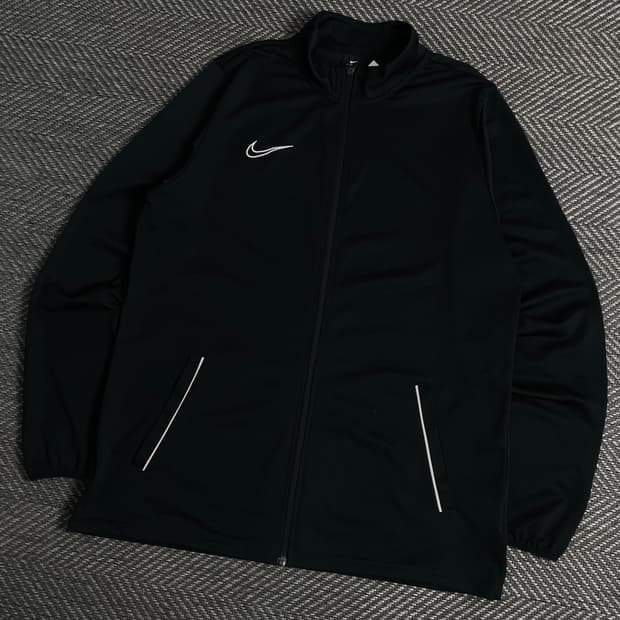나이키 드라이핏 트레이닝 러닝 자켓 블랙 y 3601