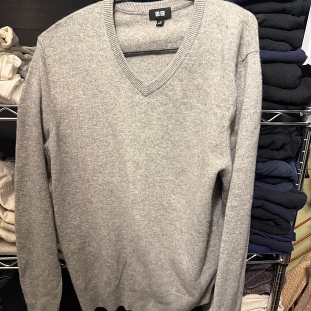 유니클로 캐시미어100% 그레이 M