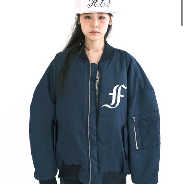 구매) 샵페어리 봄버 네이비 구해요!!