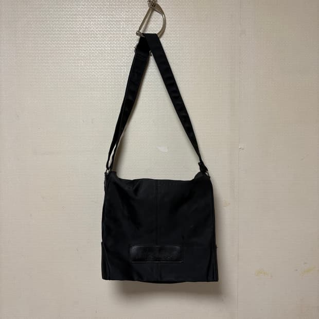 요지야마모토 YSACCS 가죽패치 숄더백