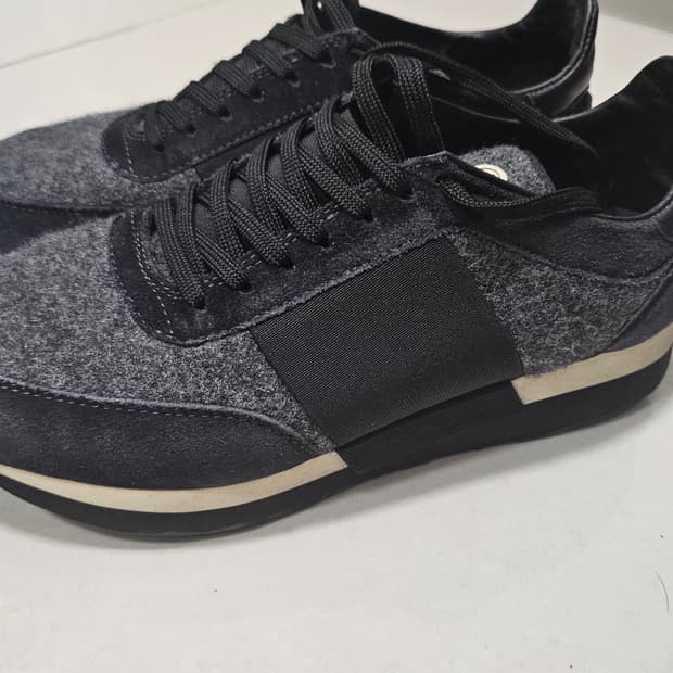 [B] 몽클레어 여성 스니커즈 39사이즈 moncler