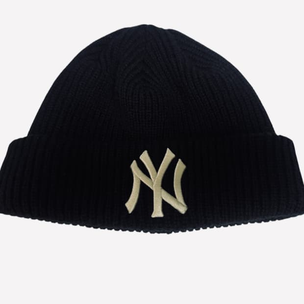 MLB NY Yankees Black Beanie Knit Hat