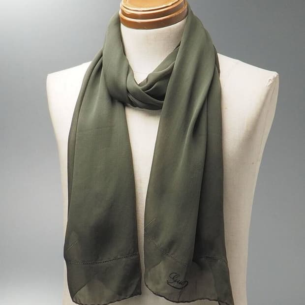 gucci silk scarf