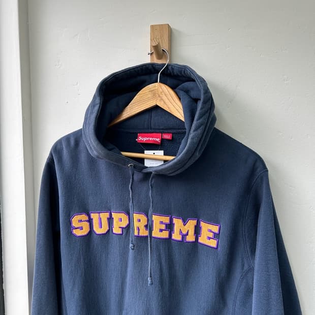 16339 - 슈프림 더 모스트 후드티