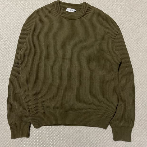 SEW 스테디 에브리웨어 코튼 크루넥 립 니트 올리브