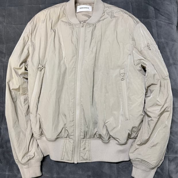 인사일런스 오버사이즈 MA-1 LOGHT BEIGE