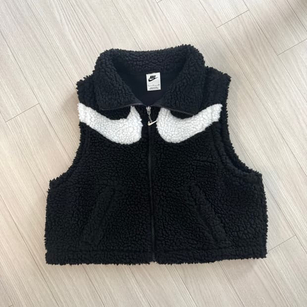 (s) 나이키 스우시 크롭 베스트