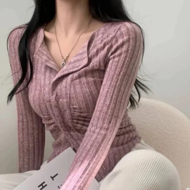 연보라 슬림핏 니트