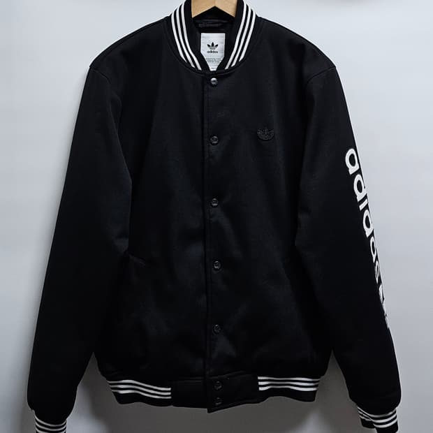 아디다스 누빔 바시티 봄버자켓 M 