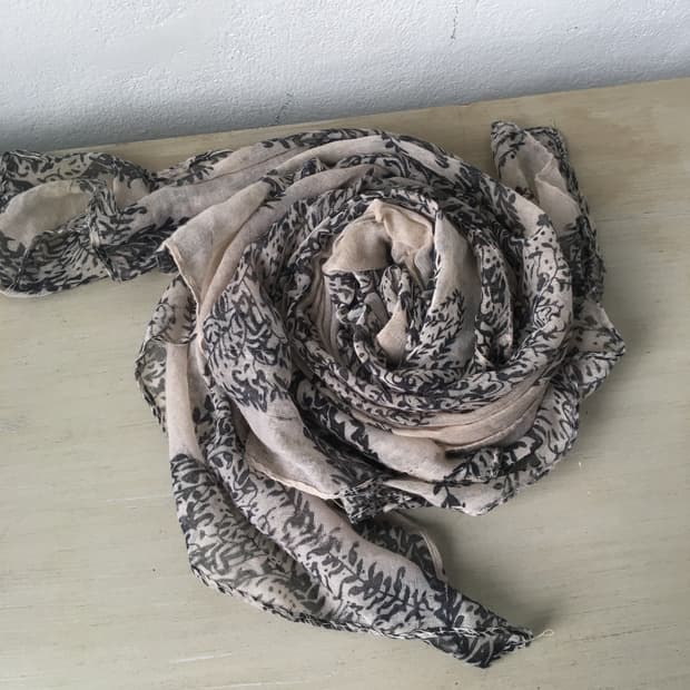 pattern point scarf