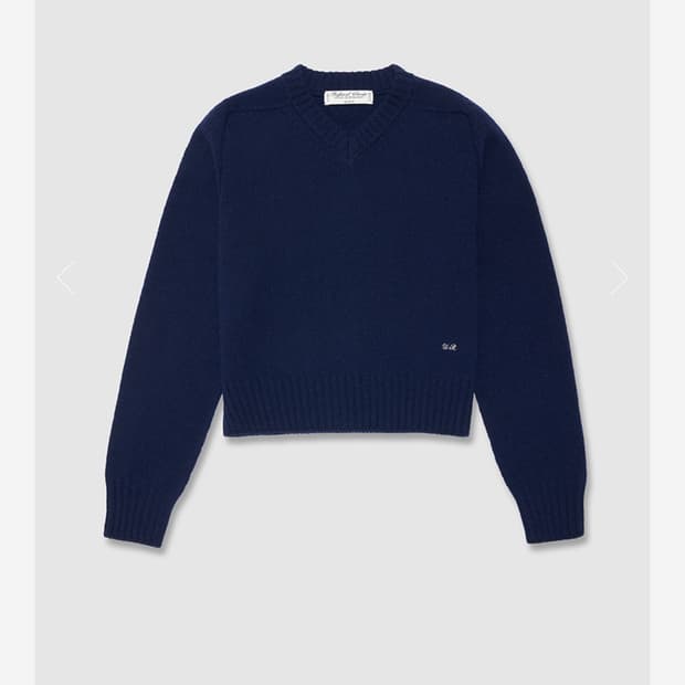 얼바닉30 울100 브이넥 니트